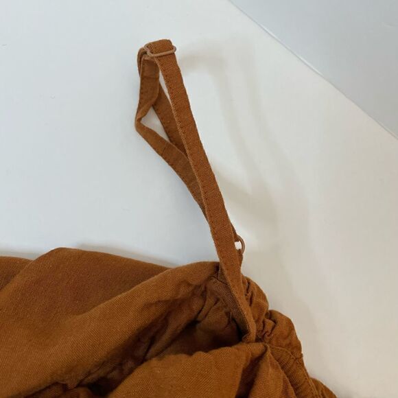 Linen| Old Navy| sleeveless top| Medium | ruffle | adjustable straps - Picture 9 of 11